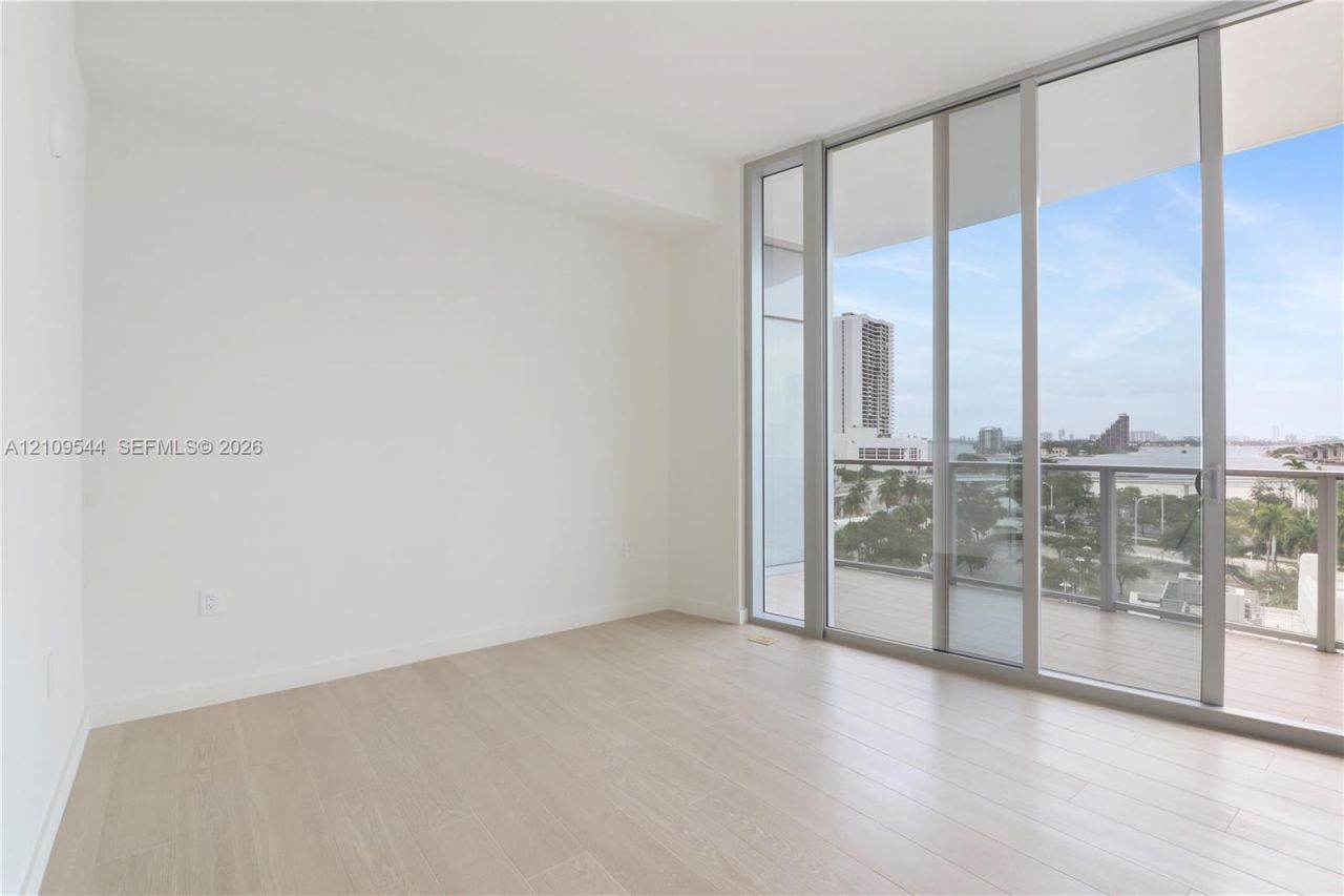 1400 Biscayne Blvd , Unit 605, Miami, FL 33132 Photo