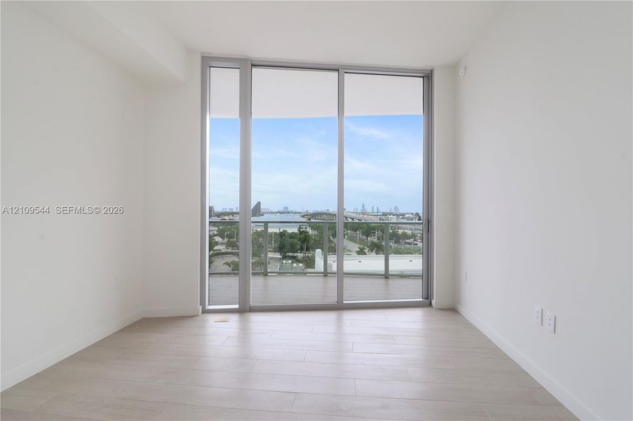 1400 Biscayne Blvd , Unit 605, Miami, FL 33132 Photo