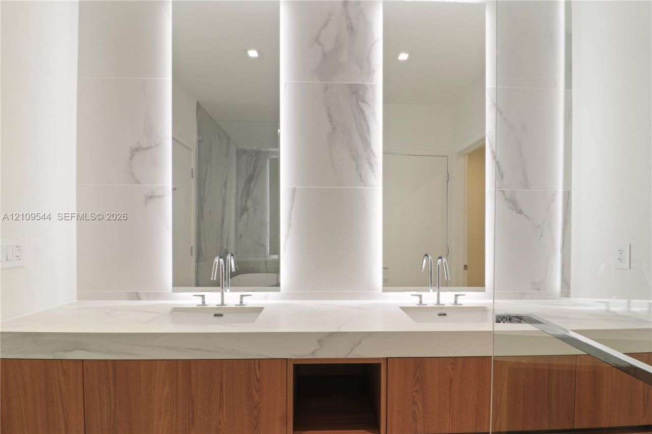1400 Biscayne Blvd , Unit 605, Miami, FL 33132 Photo
