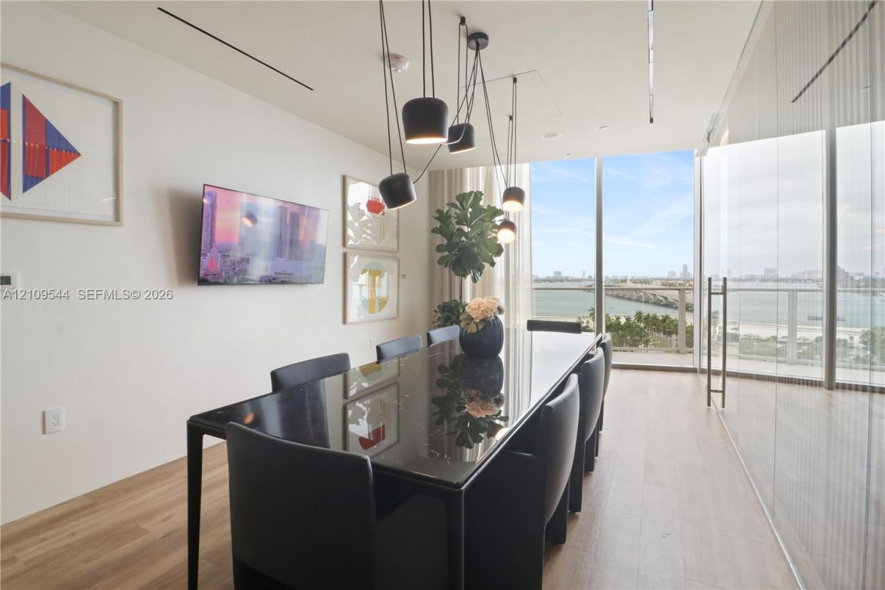1400 Biscayne Blvd , Unit 605, Miami, FL 33132 Photo