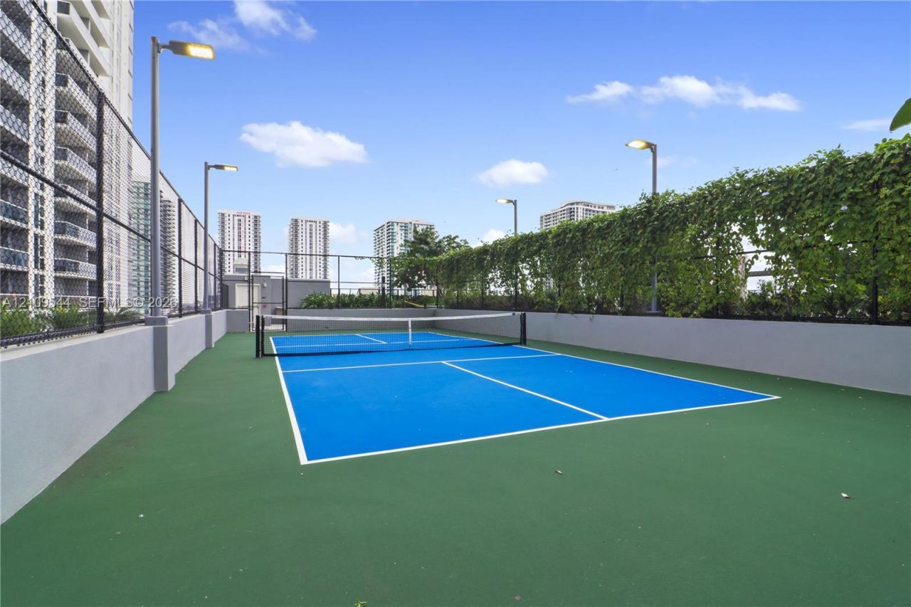 1400 Biscayne Blvd , Unit 605, Miami, FL 33132 Photo