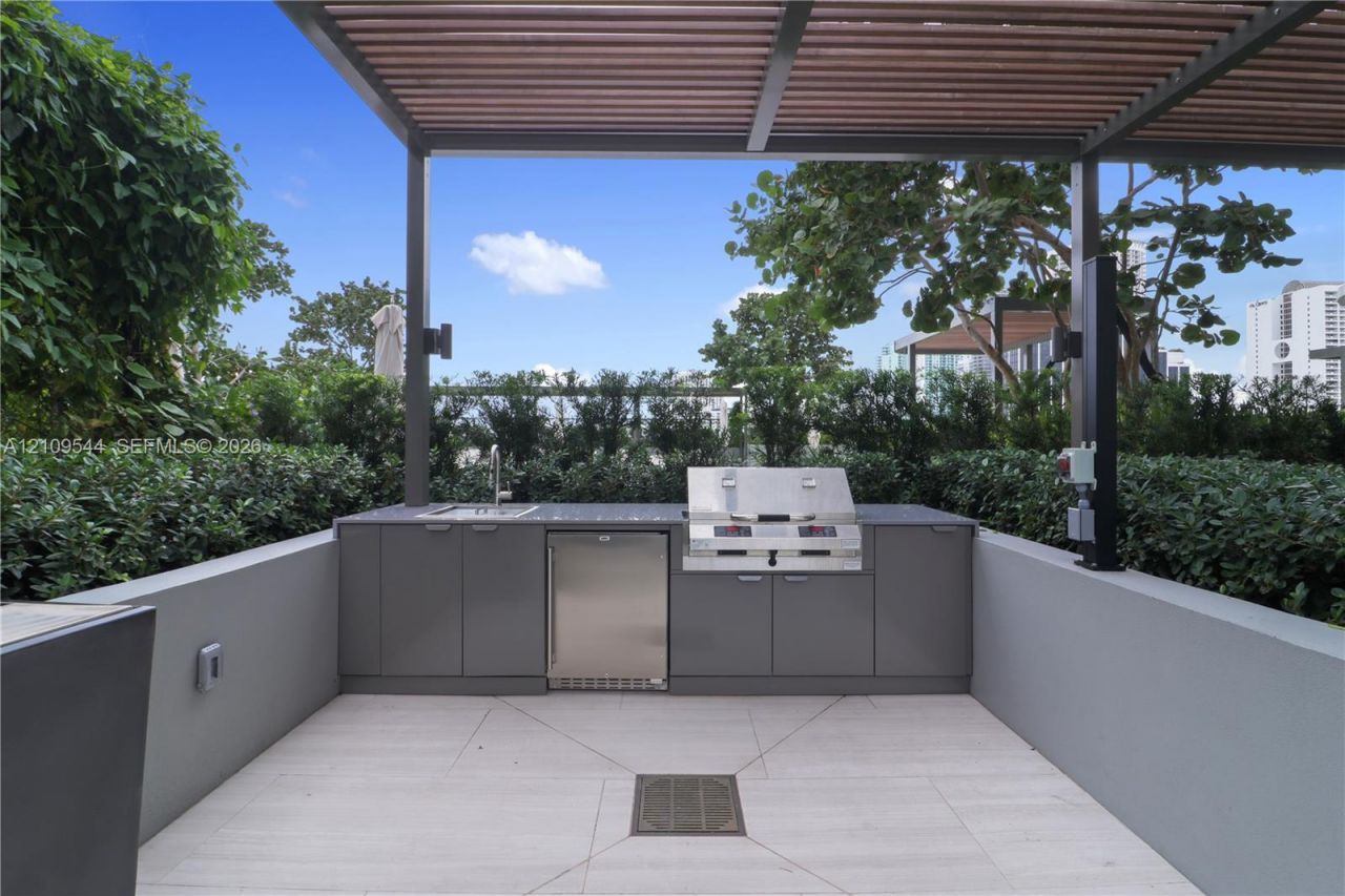 1400 Biscayne Blvd , Unit 605, Miami, FL 33132 Photo