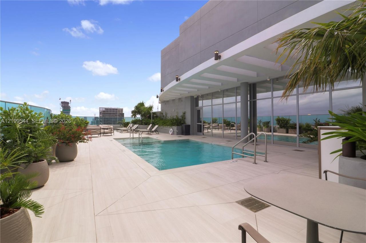 1400 Biscayne Blvd , Unit 605, Miami, FL 33132 Photo