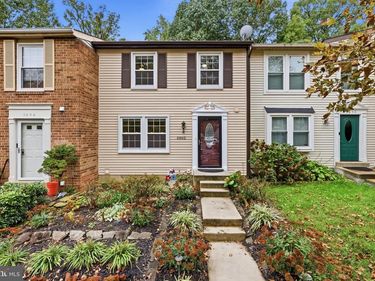 5852 ROCK FOREST COURT , CENTREVILLE, VA 20121
