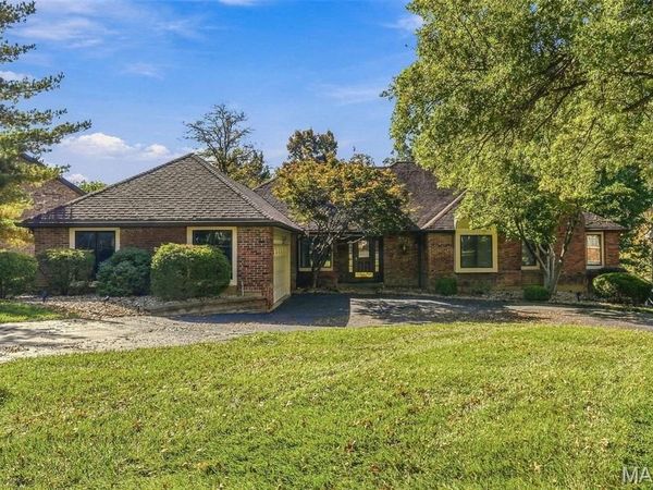 741 Cedar Field Court, Chesterfield, MO 63017