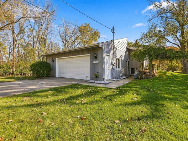 2560 Knapp Street NE, Grand Rapids, MI 49505