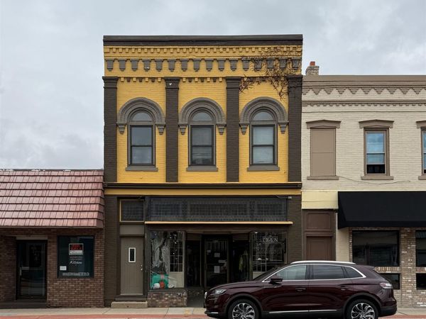 412 E Main Street, Watertown, WI 53094