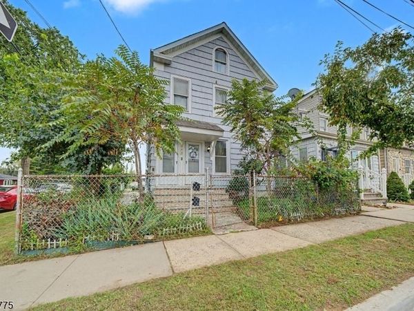 349 Lafayette St, Rahway, NJ 07065