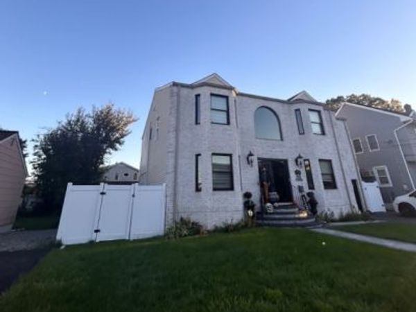 23 Arcadia Rd, Fair Lawn, NJ 07410