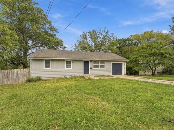 11134 E 9th Street, Independence, MO 64054