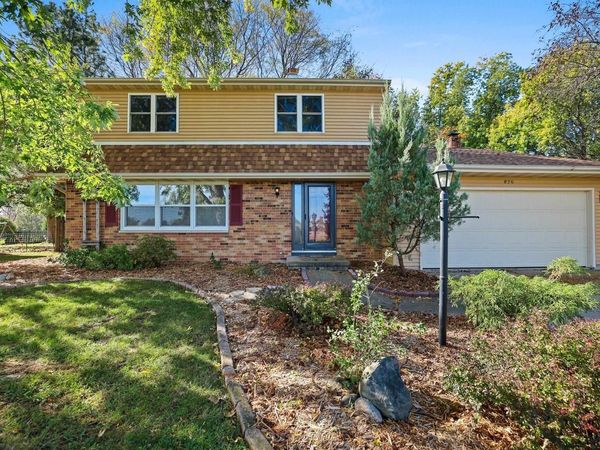 826 BROADVIEW DRIVE, Green Bay, WI 54301