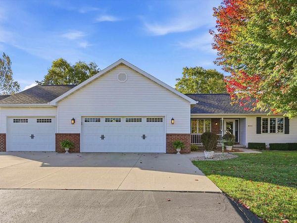 W2421 HICKORY PARK DRIVE, Appleton, WI 54915