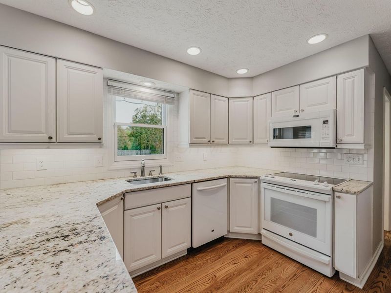 2256 Sonnington Drive, Dublin, OH 43016 Photo 17
