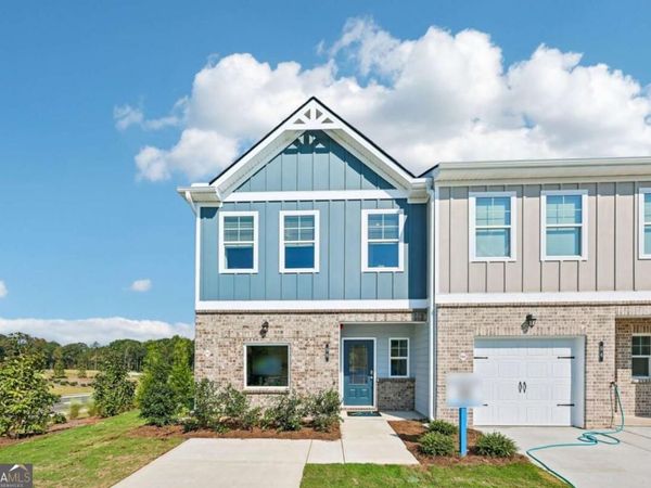 202 Birch Way, Fairburn, GA 30213
