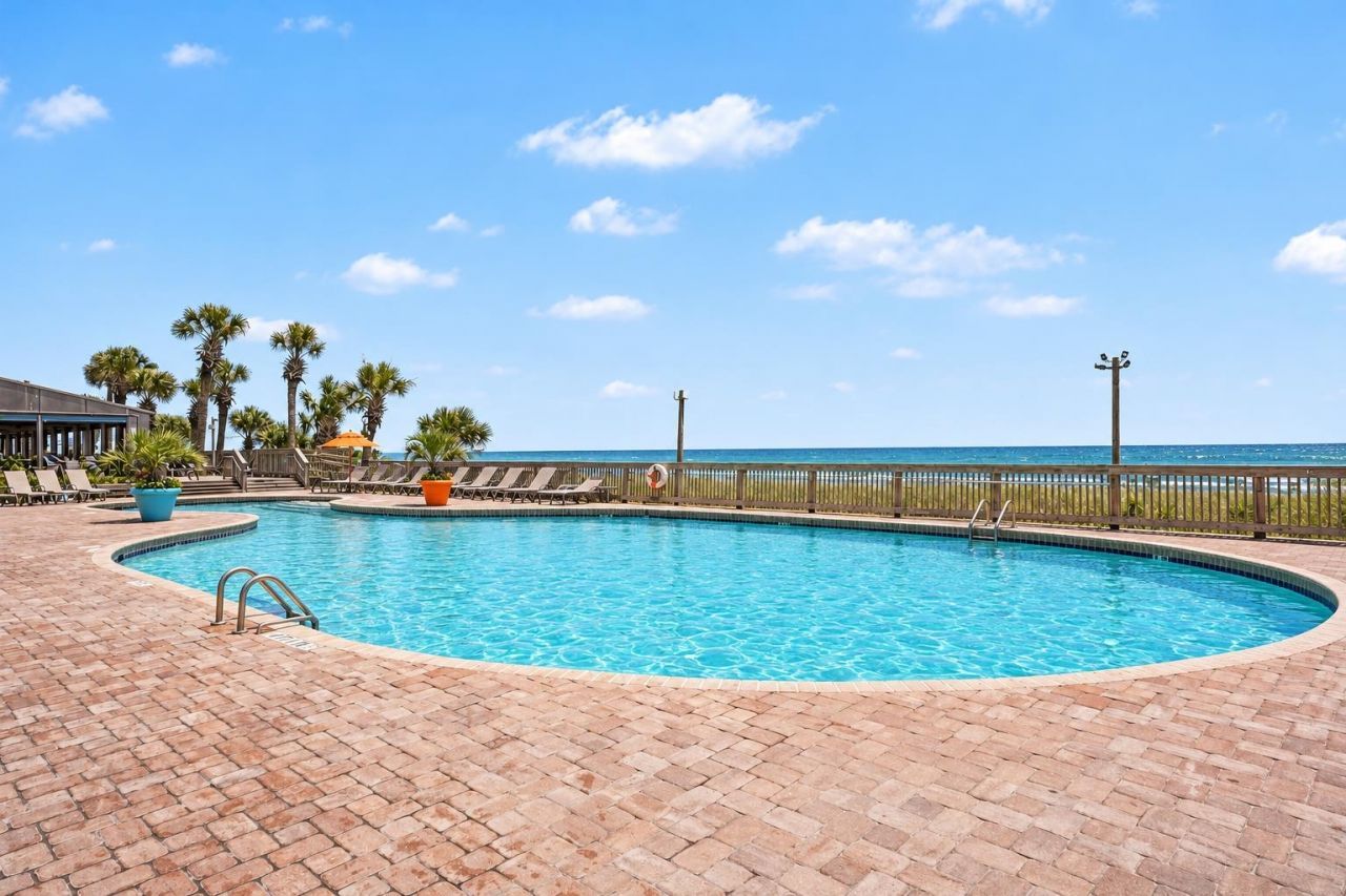 3000 N Ocean Blvd.  Photo 25