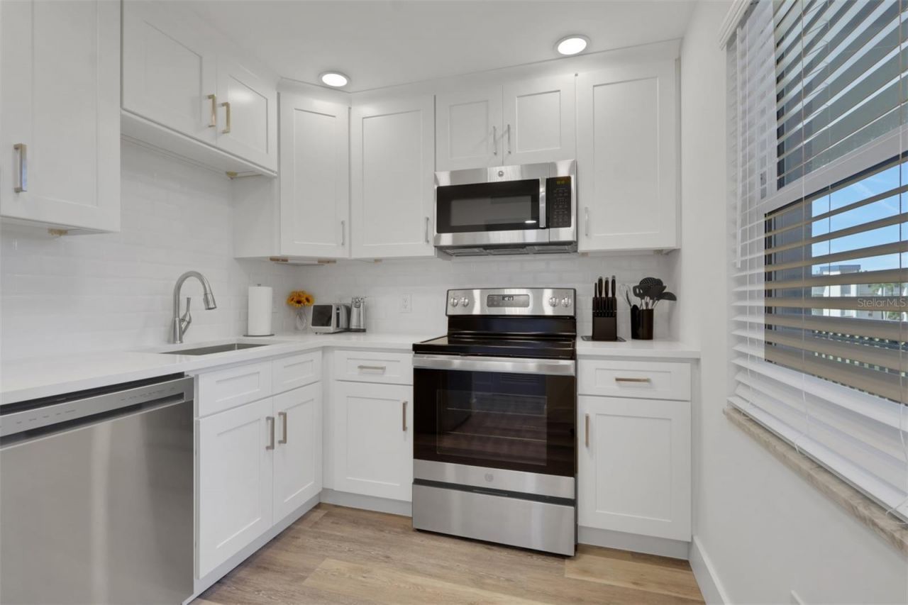 1740 Pine Valley Drive , Unit 213, Fort Myers, FL 33907 Photo