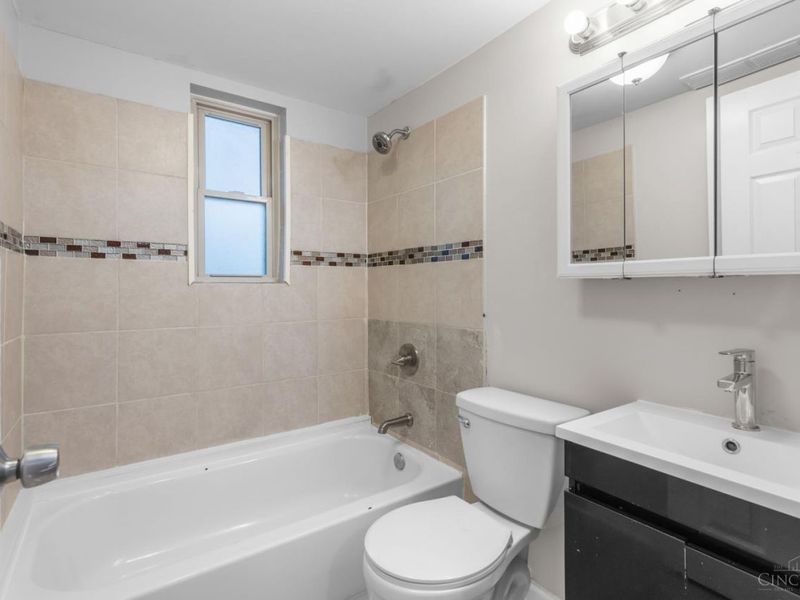 2477 Westwood Northern Boulevard, Cincinnati, OH 45211 Photo 14