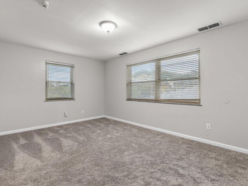 2477 Westwood Northern Boulevard, Cincinnati, OH 45211 Photo 6