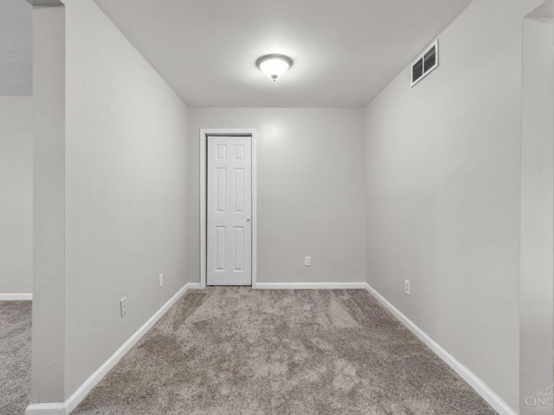 2477 Westwood Northern Boulevard, Cincinnati, OH 45211 Photo 8