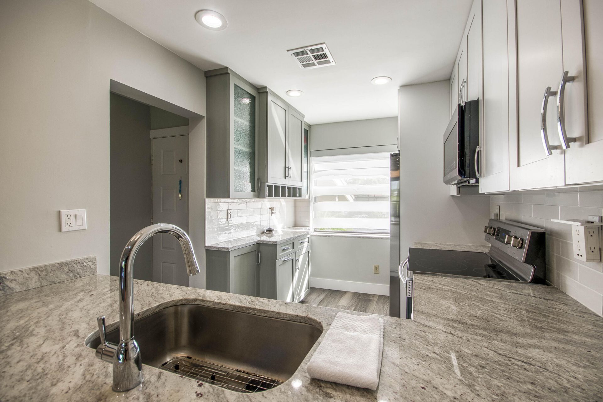 13369 Touchstone Place, Unit 201, Palm Beach Gardens, FL 33418 Photo