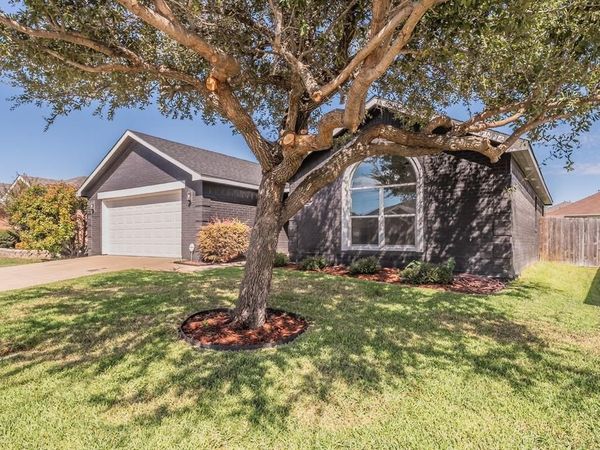 337 Mcmurtry Drive, Arlington, TX 76002