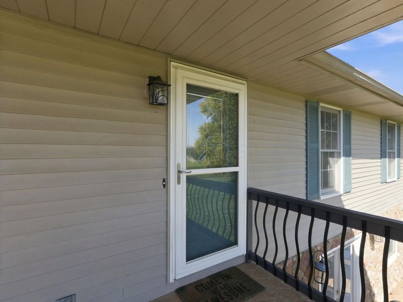 1048 Parkway Drive, Logan, OH 43138 Photo 12