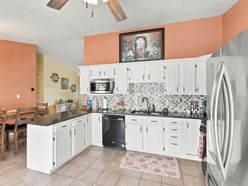 1048 Parkway Drive, Logan, OH 43138 Photo 23