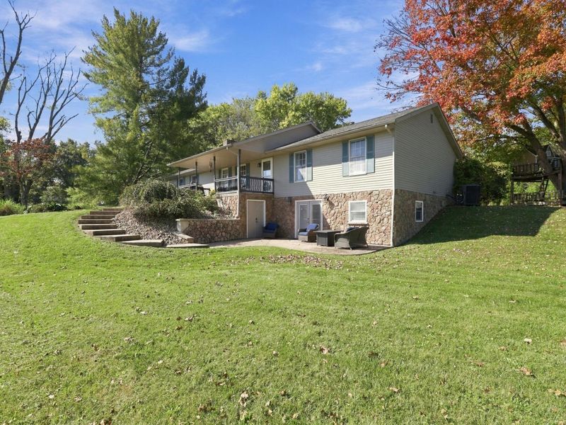1048 Parkway Drive, Logan, OH 43138 Photo 5