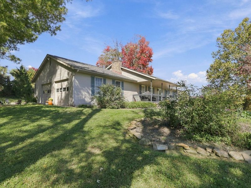 1048 Parkway Drive, Logan, OH 43138 Photo 6