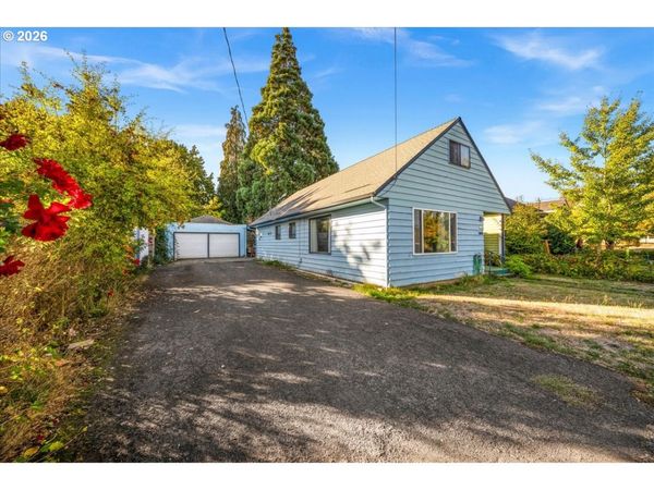 1914 HAWTHORNE ST, Forest Grove, OR 97116