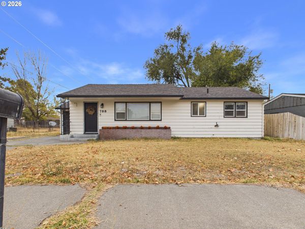 788 W TAMARACK AVE, Hermiston, OR 97838