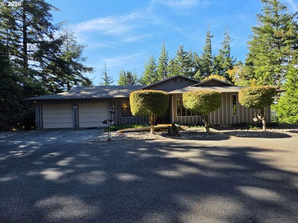 41894 OLD MILL RD, Port Orford, OR 97465