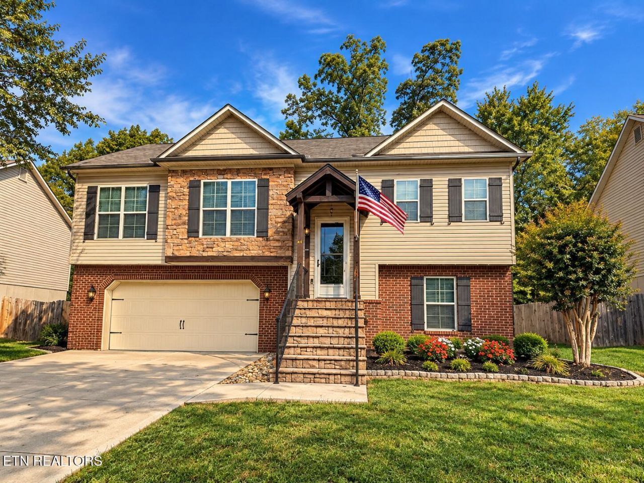 7140 Grizzly Creek Lane, Powell, TN 37849 Main Photo