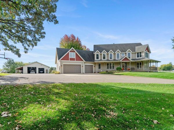 2850 105th Street E, Inver Grove Heights, MN 55077