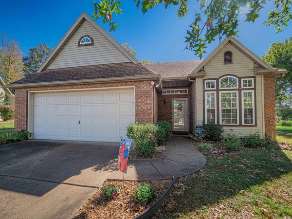 421 Pepperidge Lane, Evansville, IN 47711
