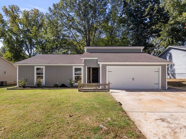 7607 Eastbourne Road , Charlotte, NC 28227