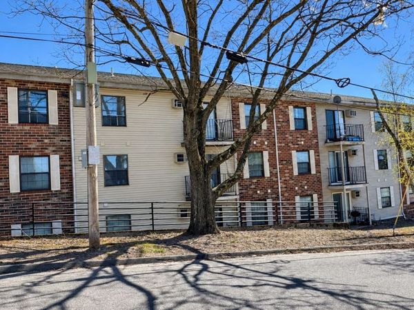 10 Hemans St, Unit 23, Worcester, MA 01605