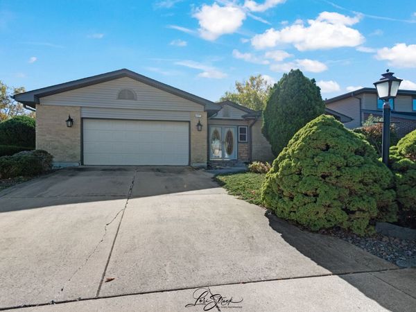 6517 157th Street , Oak Forest, IL 60452