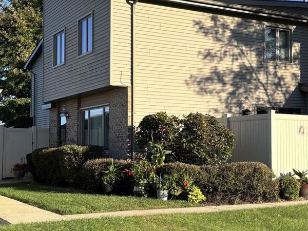 776 Lake Road , Unit 776, New Lenox, IL 60451