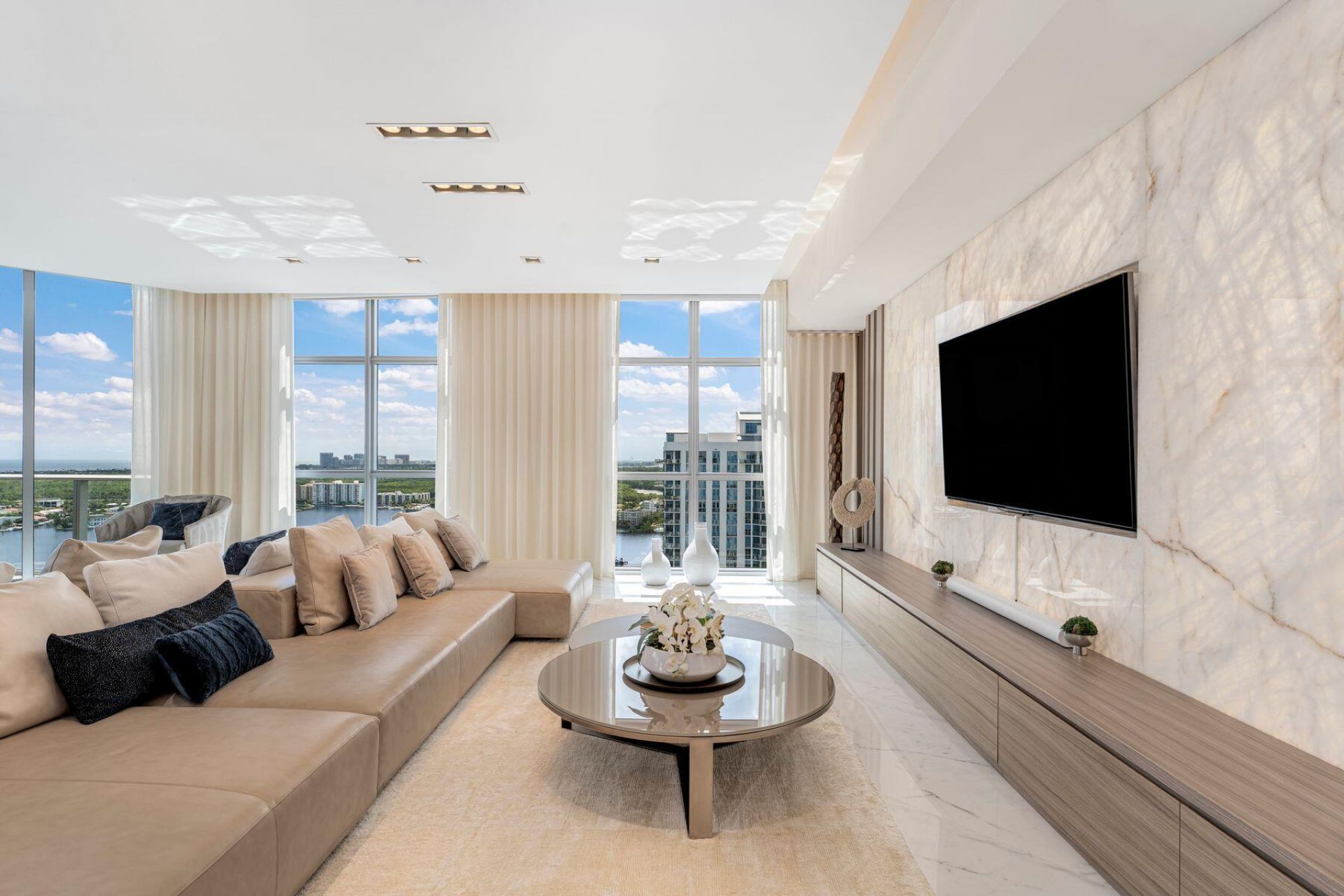 17301 Biscayne Boulevard, Unit PH-7, North Miami Beach, FL 33160 Photo