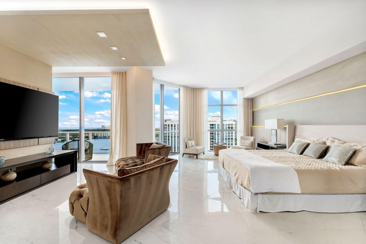 17301 Biscayne Boulevard, Unit PH-7, North Miami Beach, FL 33160 Photo