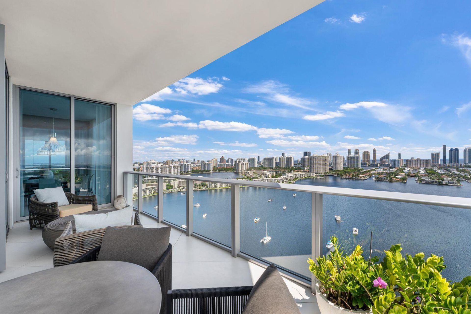 17301 Biscayne Boulevard, Unit PH-7, North Miami Beach, FL 33160 Photo