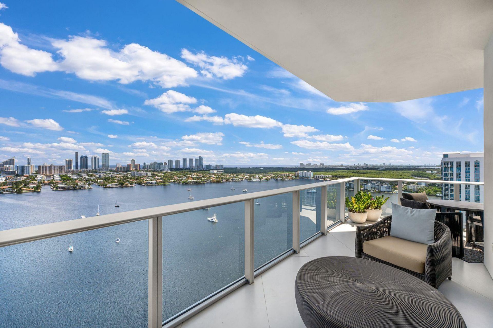17301 Biscayne Boulevard, Unit PH-7, North Miami Beach, FL 33160 Photo