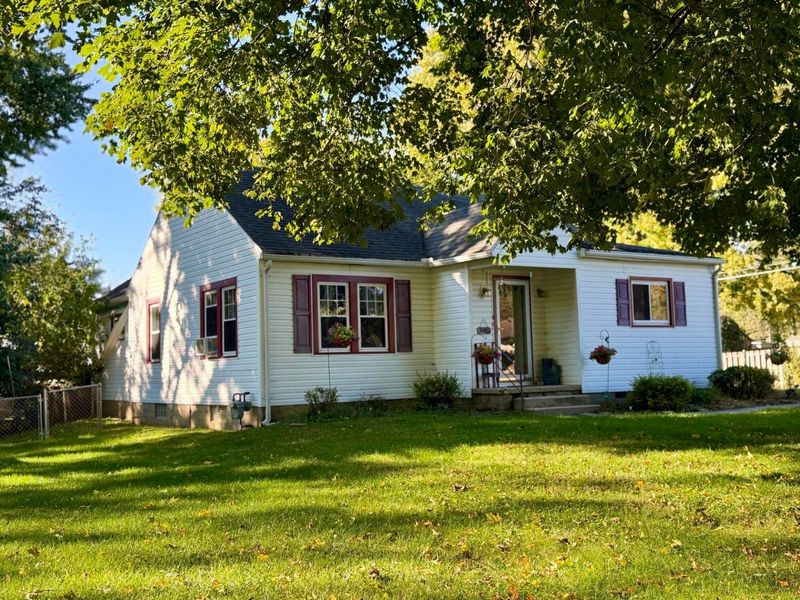 237 Hickory Drive, Springfield, OH 45503 Photo 2