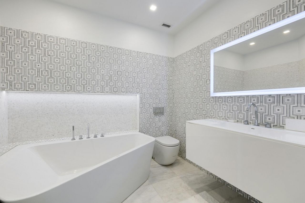2021 20th Street W, Boca Grande, FL 33921 Photo