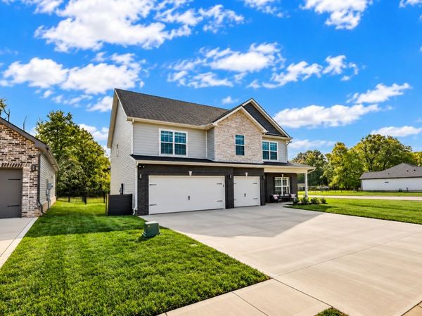 1093 Mourning Cloak Dr , Clarksville, TN 37043