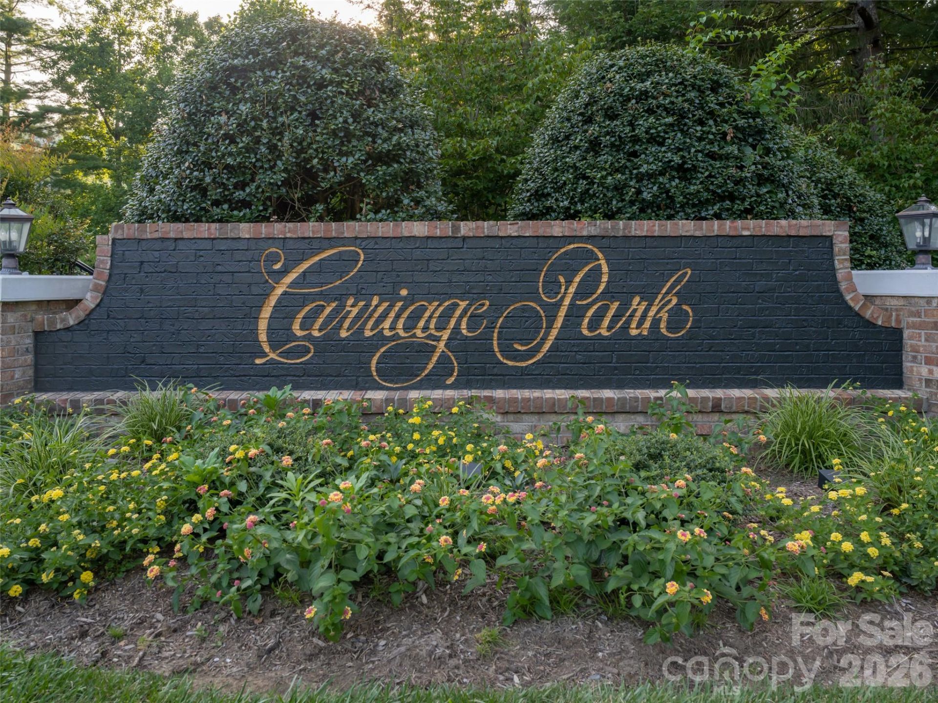 99999 High Fields Court, Hendersonville, NC 28791 Main Photo