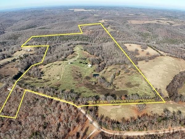 3162 MC 3024 , Yellville, AR 72687