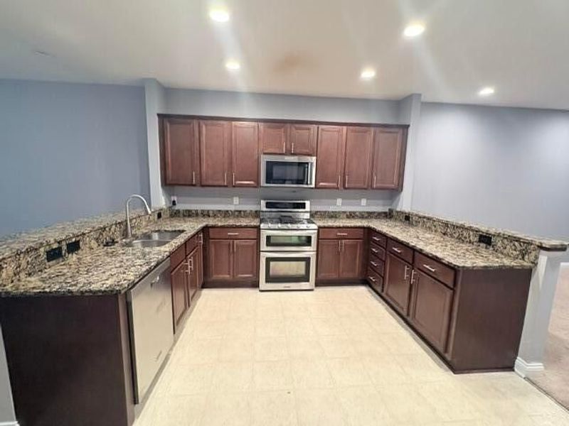5681 Niagara Reserve Drive, Westerville, OH 43081 Photo 8