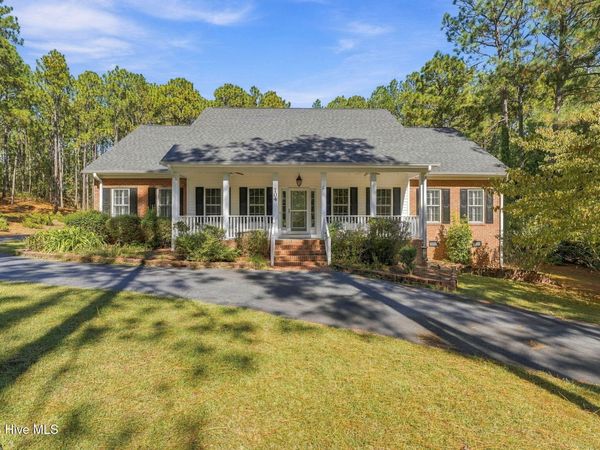 104 Mccracken Drive, West End, NC 27376